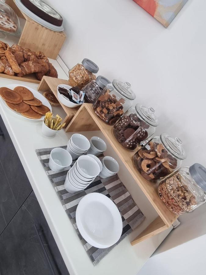 Hotel Crisvan ريميني المظهر الخارجي الصورة