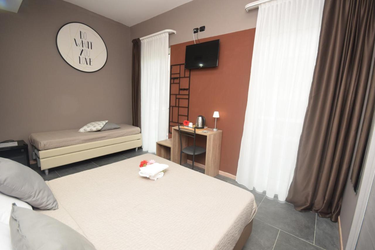 Hotel Crisvan ريميني المظهر الخارجي الصورة
