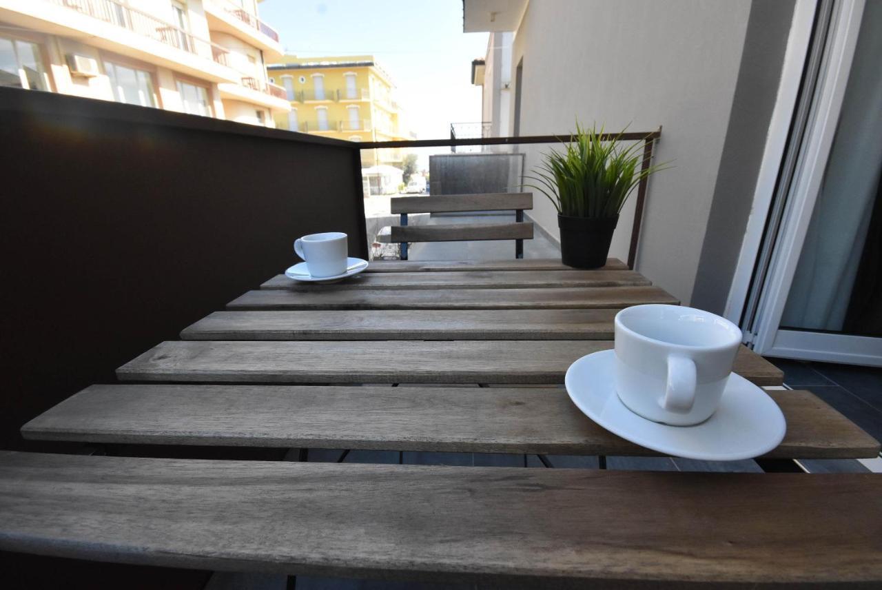 Hotel Crisvan ريميني المظهر الخارجي الصورة